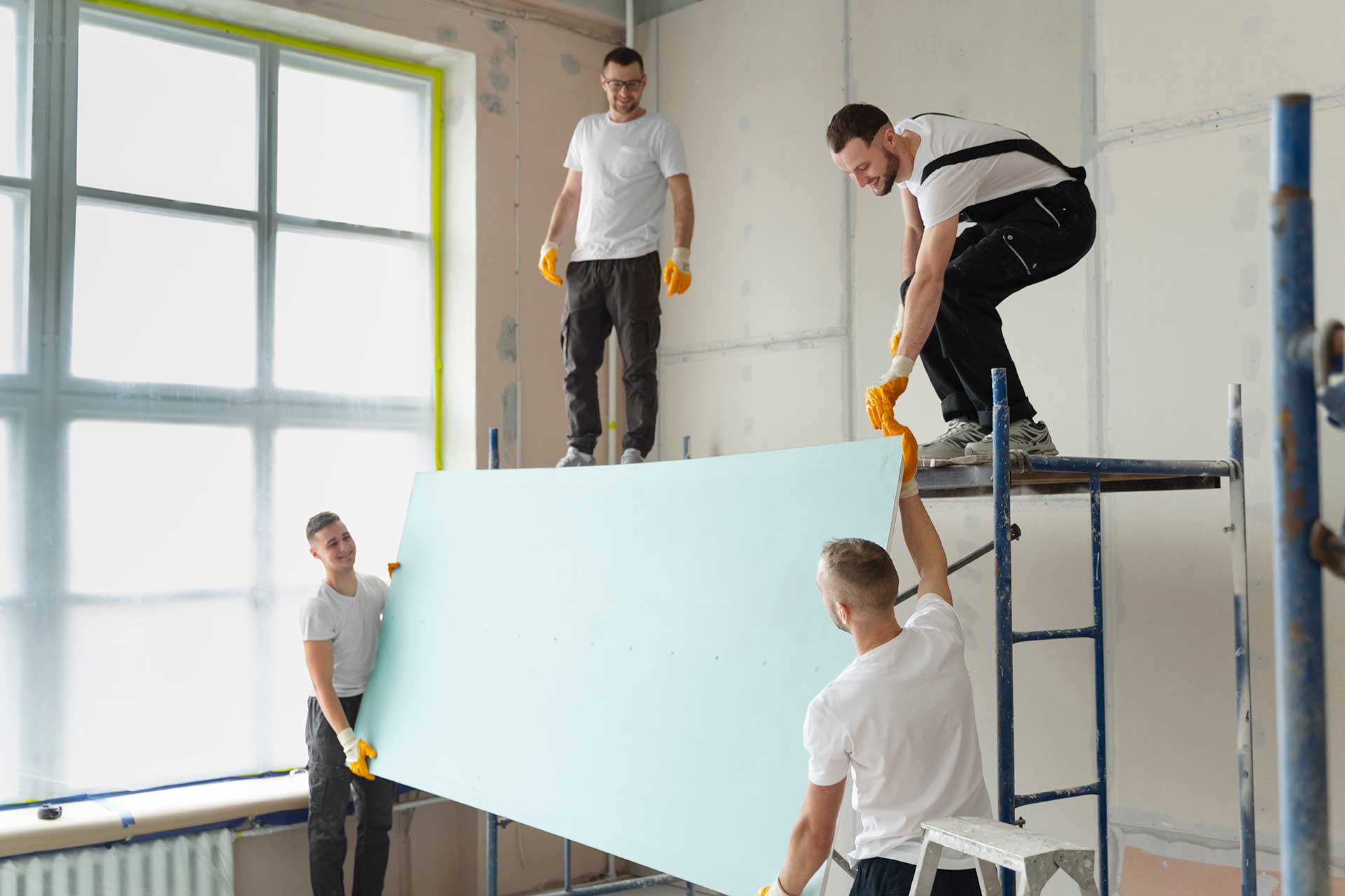 Profesionales de Gelp Mi en obra de reforma